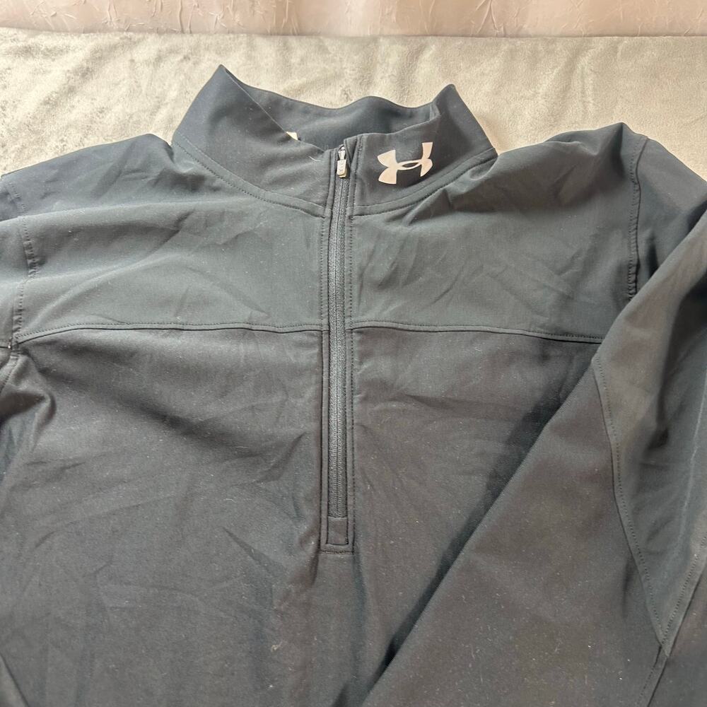Under Armour Black Size Med Fitted 1/4 Zip Mock Neck Top Women's - Picture 2 of 8